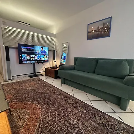 Middle Of Frankfurt - High Tech Business Studio - Move-In - Ideal For Single Business Person